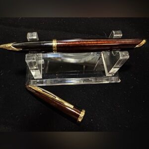 Waterman “Carene” Fountain Pen 18k M Nib